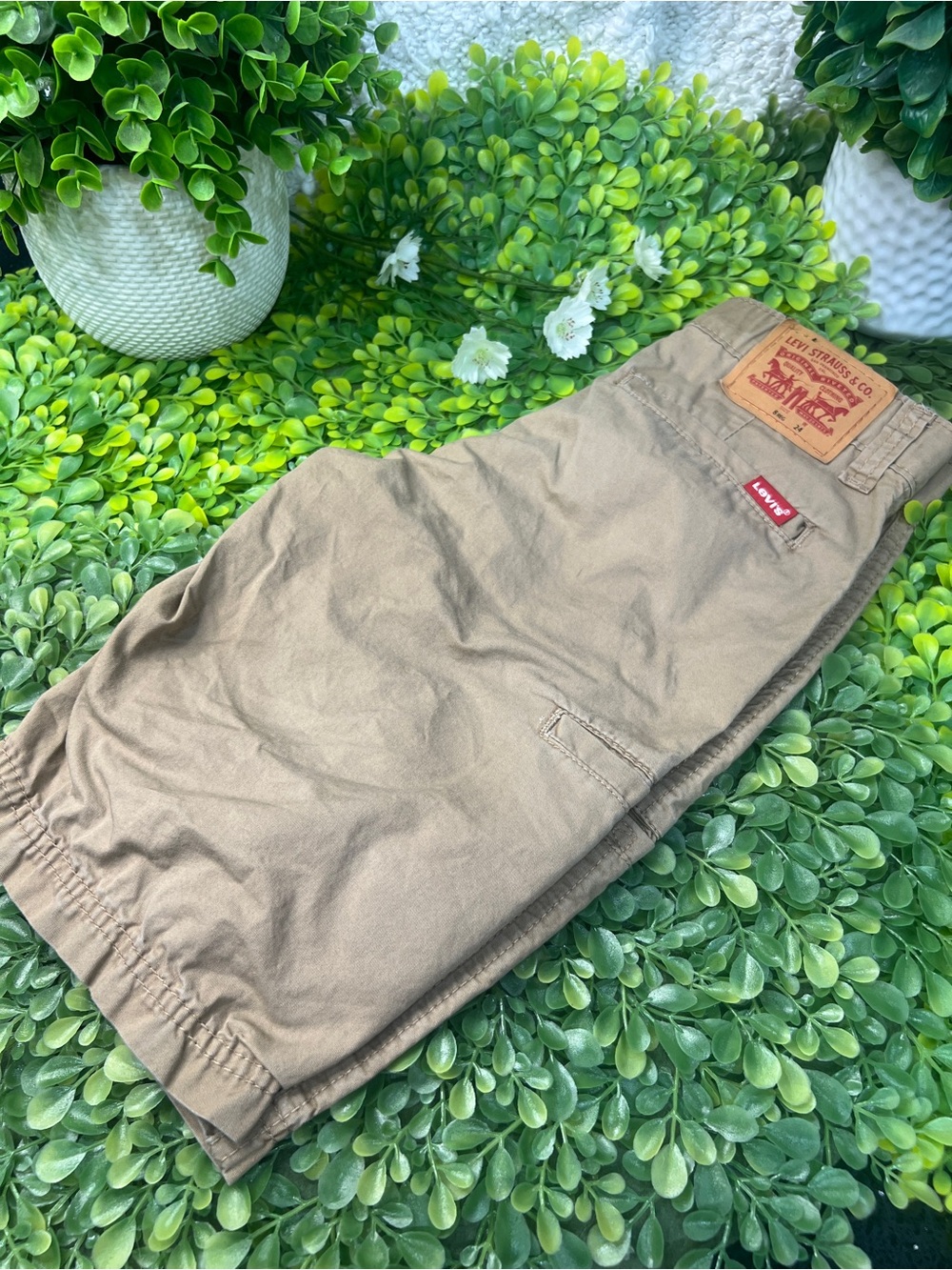 Levi’s Boy’s Tan Cargo Utility Shorts Size 8 Reg